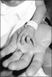newborn-father-physical-contact-love-5s.jpg