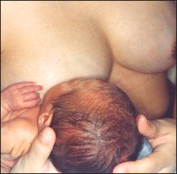 breastfeeding-ph-con-love.jpg